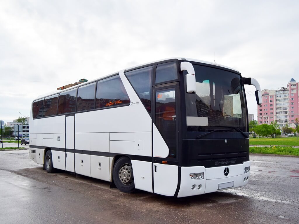 Мерседес О403